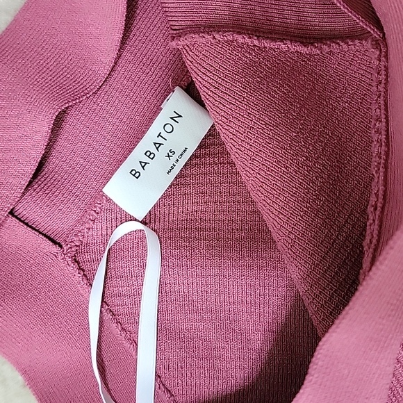 Aritzia Babaton Sculpt knit criss cross cropped tank - Picture 3 of 5